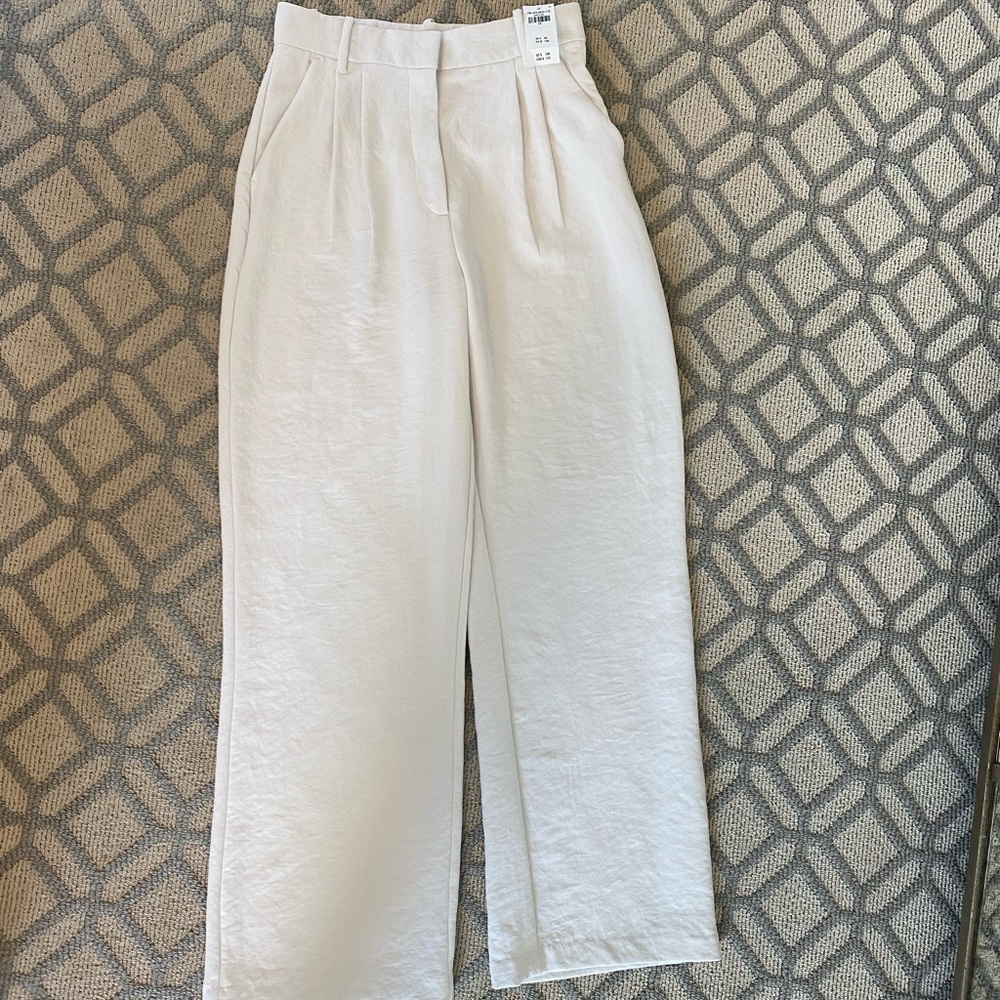 NWT - Abercrombie tailored paints